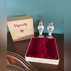 Vintage Dynasty by Nasco Porcelain Salt Pepper Shaker Pink Floral Rose Japan